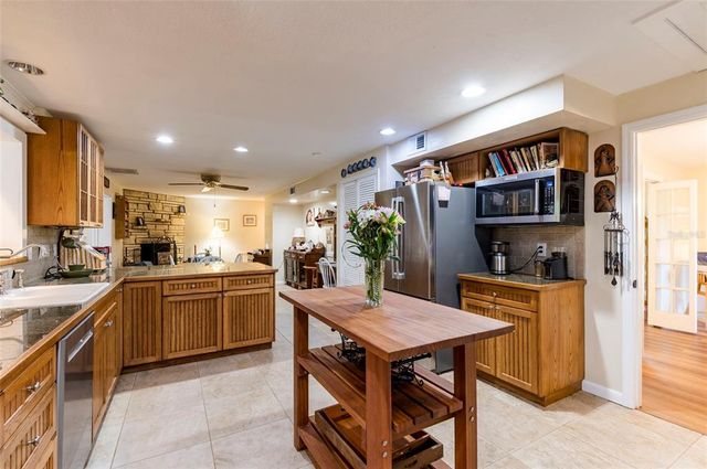 1880 BELLEAIR ROAD, Clearwater, FL 33764