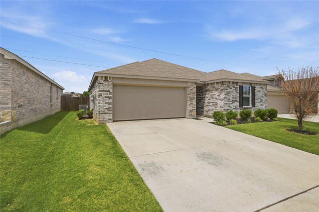 4632 Benham Drive, Fort Worth, TX 76036