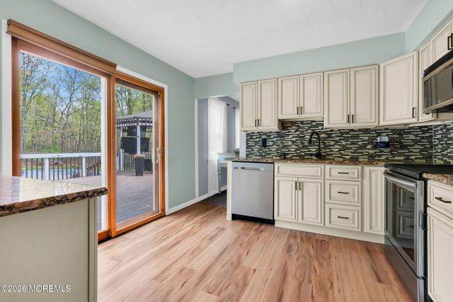 25 Sydor Avenue, Jackson, NJ 08527