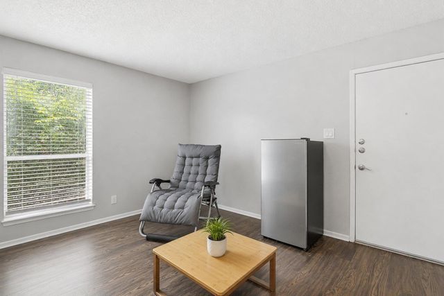 2801 Hemphill PARK A301, Austin, TX 78705