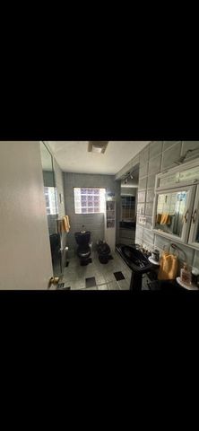 2610 Pierce Street, Hollywood, FL 33020