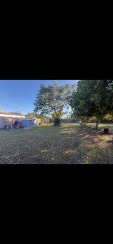 2610 Pierce Street, Hollywood, FL 33020