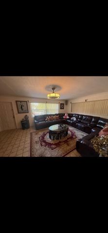 2610 Pierce Street, Hollywood, FL 33020