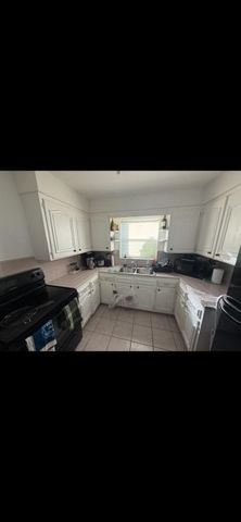 2610 Pierce Street, Hollywood, FL 33020
