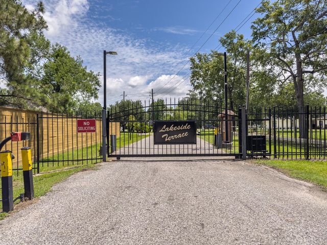 0 Lakeside Terrace Drive, Houston, TX 77044