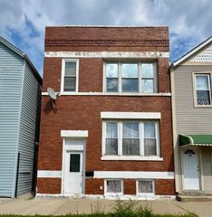 9735 S Commercial Avenue, Chicago, IL 60617