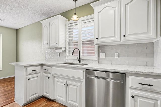 1124 SW 100th Street, Oklahoma City, OK 73139