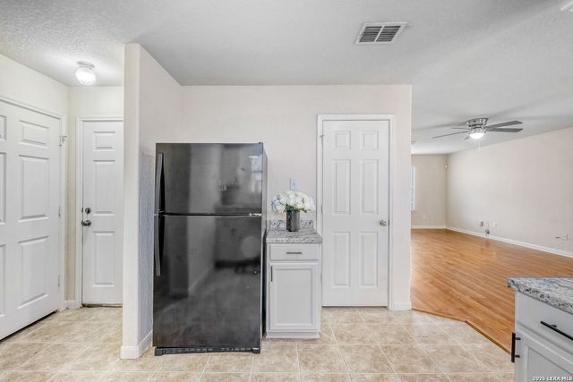 4606 Gambels Quail, Converse, TX 78109