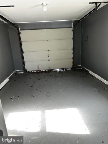 22 GAYLORD CIR, Willingboro, NJ 08046