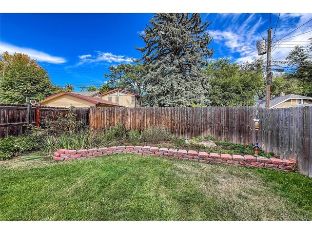 402 Sherman St, Longmont, CO 80501
