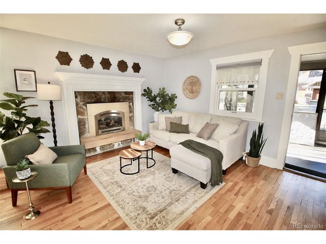 402 Sherman St, Longmont, CO 80501