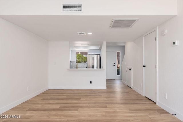 1601 W SUNNYSIDE Drive 121, Phoenix, AZ 85029