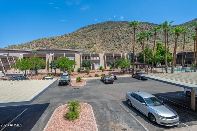 1601 W SUNNYSIDE Drive 121, Phoenix, AZ 85029