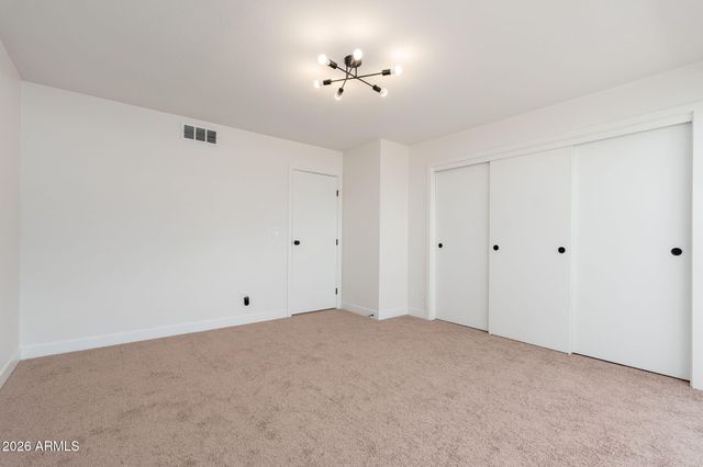 1601 W SUNNYSIDE Drive 121, Phoenix, AZ 85029