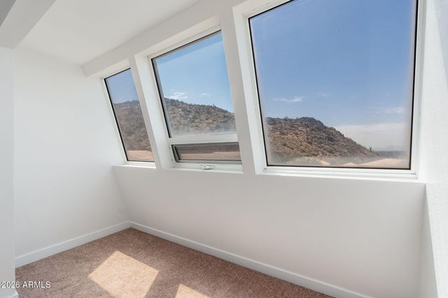 1601 W SUNNYSIDE Drive 121, Phoenix, AZ 85029