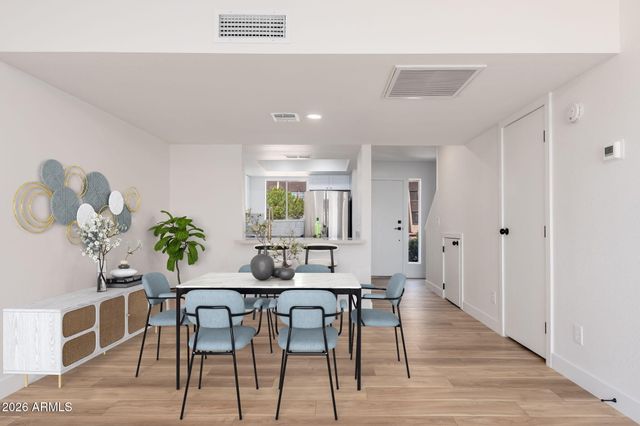 1601 W SUNNYSIDE Drive 121, Phoenix, AZ 85029