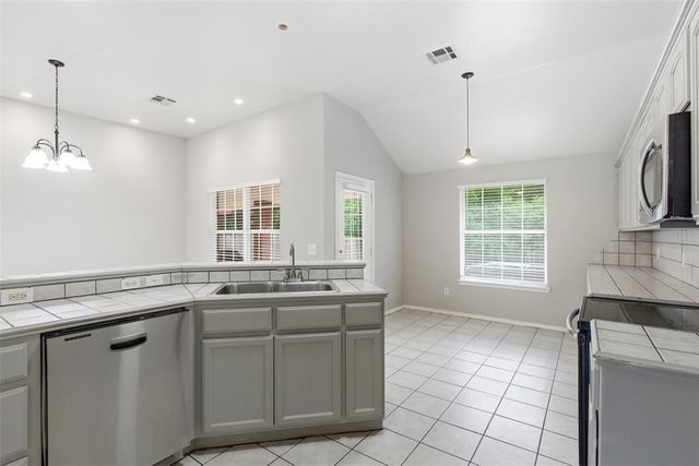 1708 Parkridge Drive, Norman, OK 73071