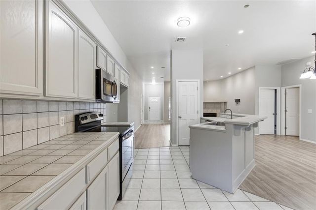 1708 Parkridge Drive, Norman, OK 73071