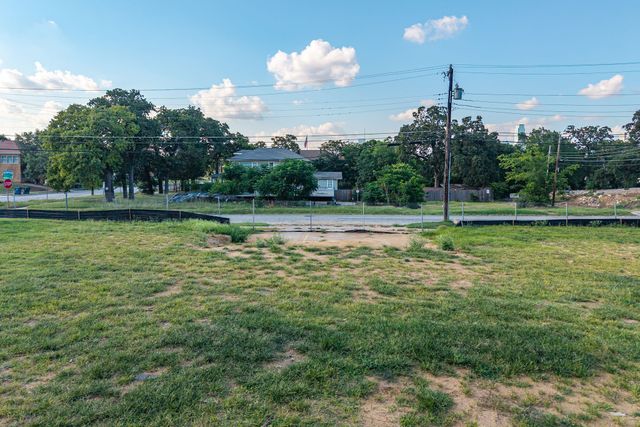 722 N Marsalis Avenue, Dallas, TX 75203