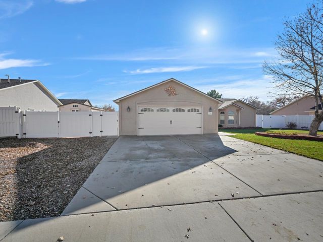 662 Darcy Jo Lane, Fruita, CO 81521