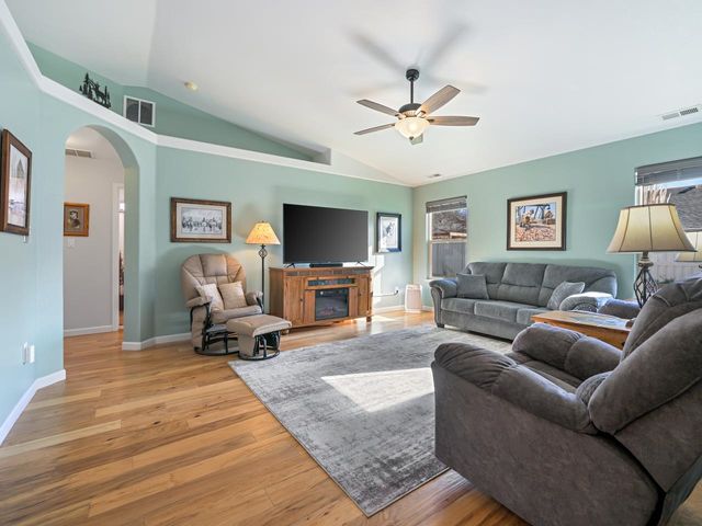 662 Darcy Jo Lane, Fruita, CO 81521