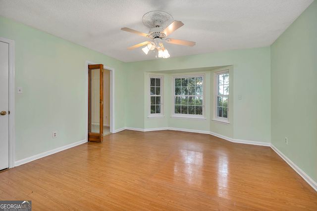 8 W London Hill Road, Woodbine, GA 31569