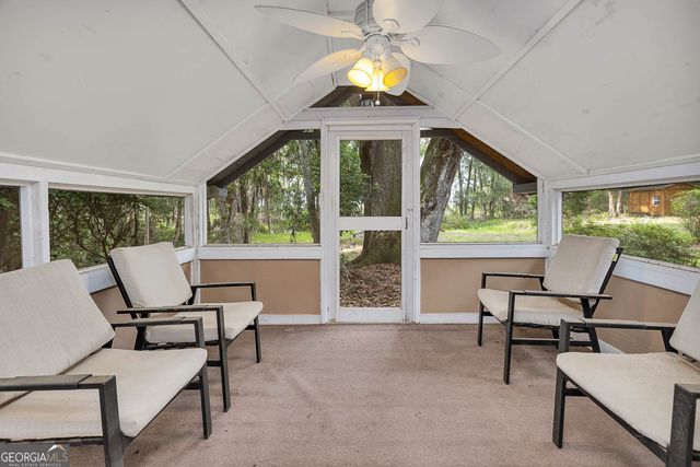 8 W London Hill Road, Woodbine, GA 31569