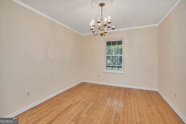 8 W London Hill Road, Woodbine, GA 31569