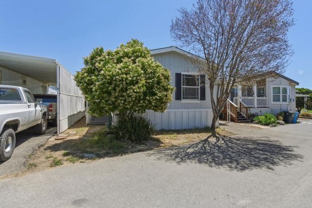 2900 Fairview Road 20, Hollister, CA 95023