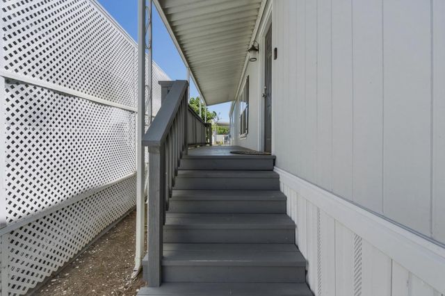 2900 Fairview Road 20, Hollister, CA 95023