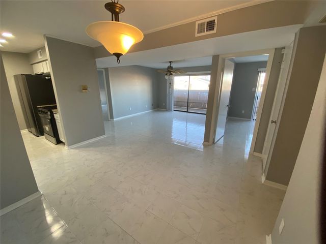 8431 Hearth Drive 23, Houston, TX 77054