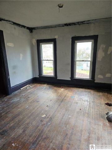 820 Lafayette Street, Jamestown, NY 14701