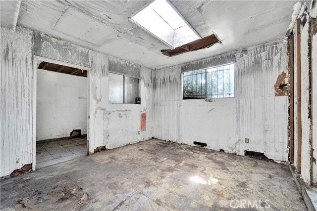 5164 Romaine Street, Los Angeles, CA 90029