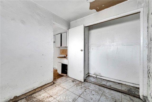 5164 Romaine Street, Los Angeles, CA 90029