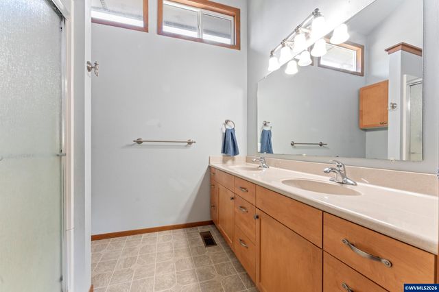 2358 Ptarmigan St NW, Salem, OR 97304