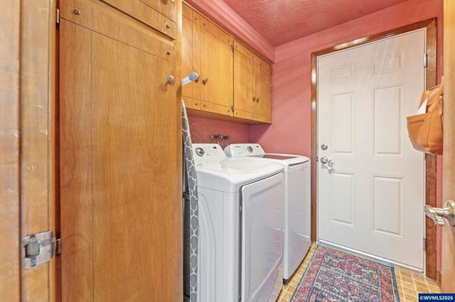 2358 Ptarmigan St NW, Salem, OR 97304