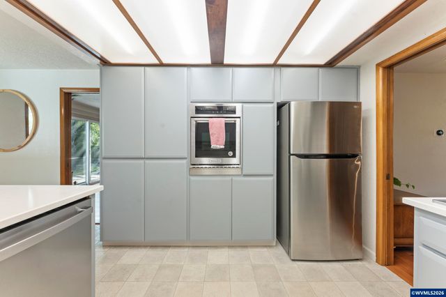 2358 Ptarmigan St NW, Salem, OR 97304