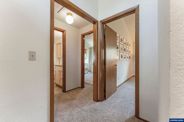 2358 Ptarmigan St NW, Salem, OR 97304