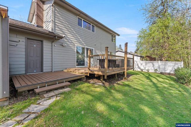 2358 Ptarmigan St NW, Salem, OR 97304