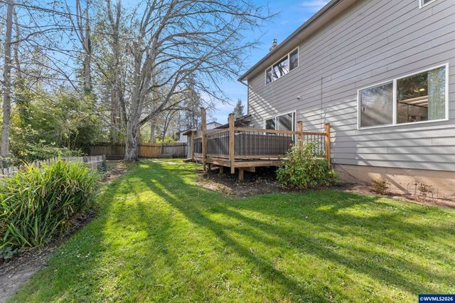 2358 Ptarmigan St NW, Salem, OR 97304