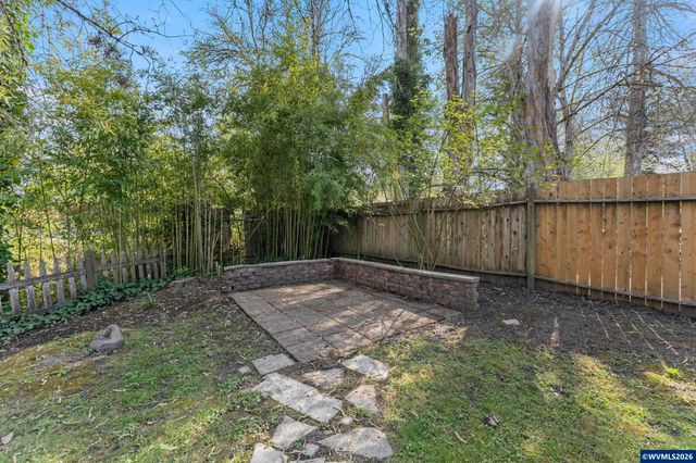 2358 Ptarmigan St NW, Salem, OR 97304