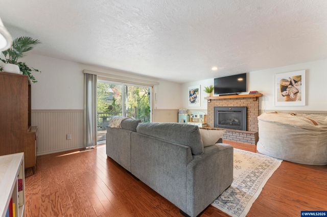 2358 Ptarmigan St NW, Salem, OR 97304