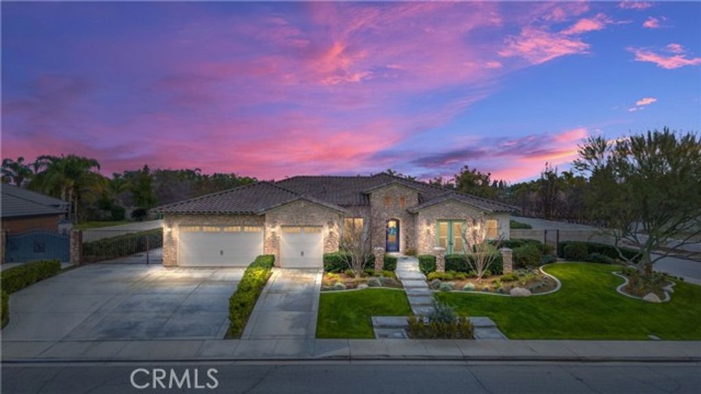 15521 Georges Letour Avenue, Bakersfield, CA 93314