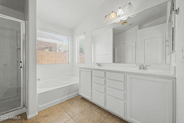 4207 E SANDY Way, Gilbert, AZ 85297