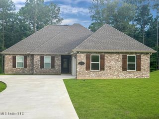 51 Cane Bend Drive, Carriere, MS 39426