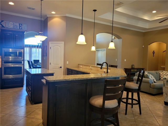 7505 S Lake Dr, Corpus Christi, TX 78414