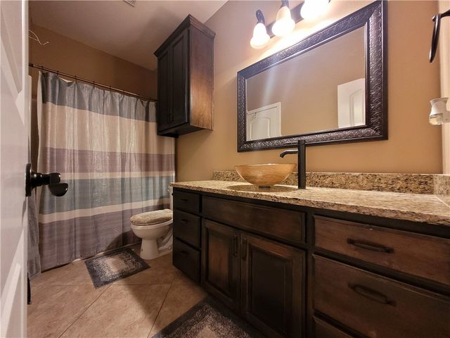 7505 S Lake Dr, Corpus Christi, TX 78414