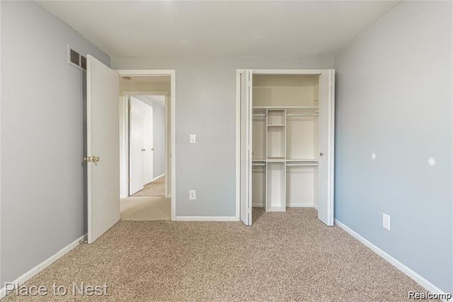 37223 NW Highlite Drive, Sterling Heights, MI 48310