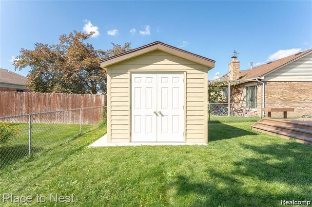 37223 NW Highlite Drive, Sterling Heights, MI 48310