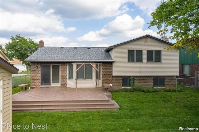 37223 NW Highlite Drive, Sterling Heights, MI 48310